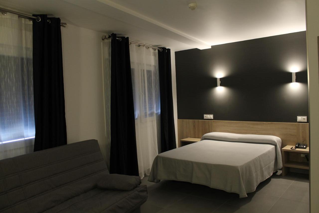 Hotel Hollywood 坎加斯德穆拉索 外观 照片