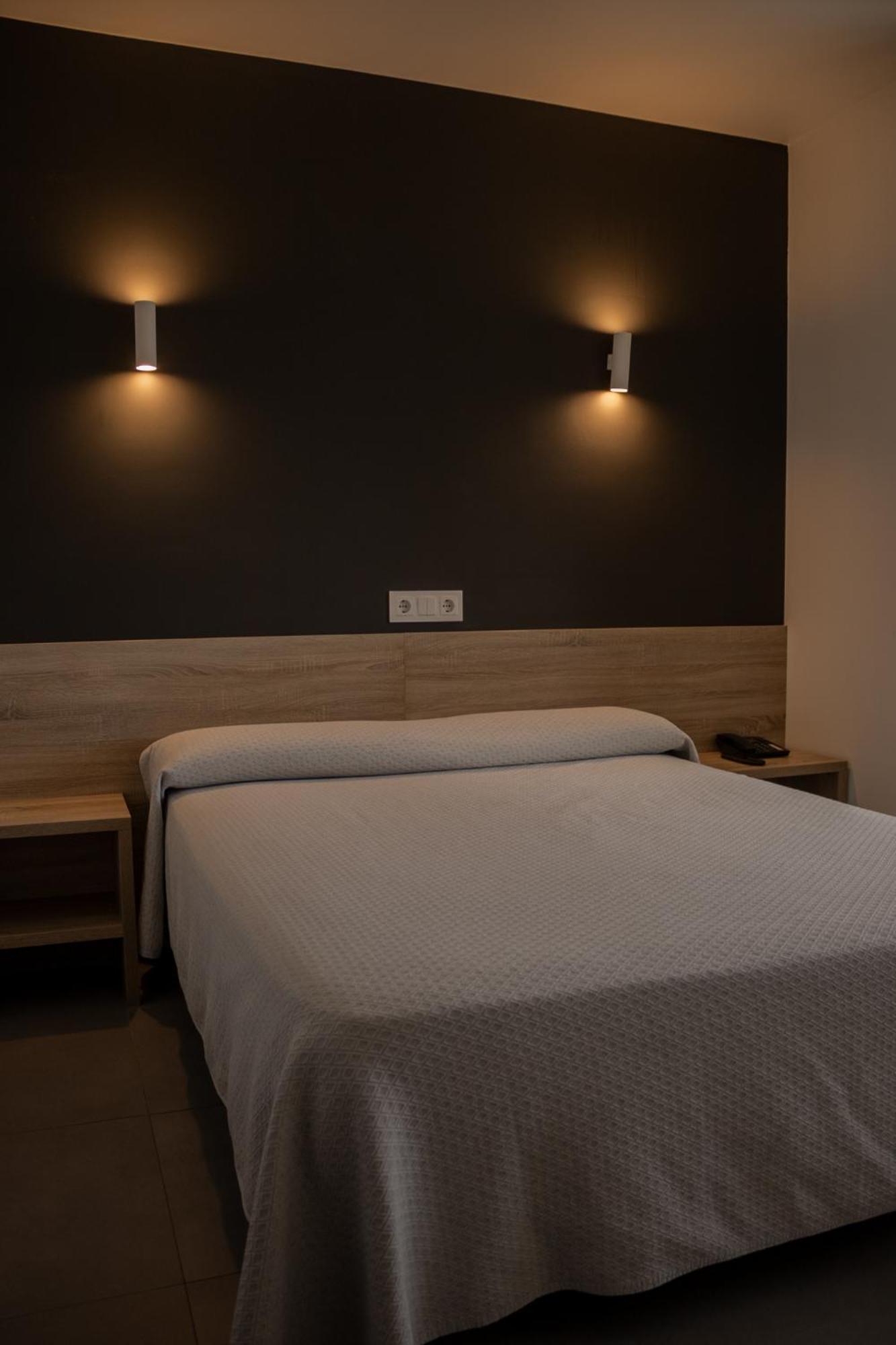 Hotel Hollywood 坎加斯德穆拉索 外观 照片